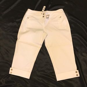 bebe capri pants w silver buttons/buckle/zipper